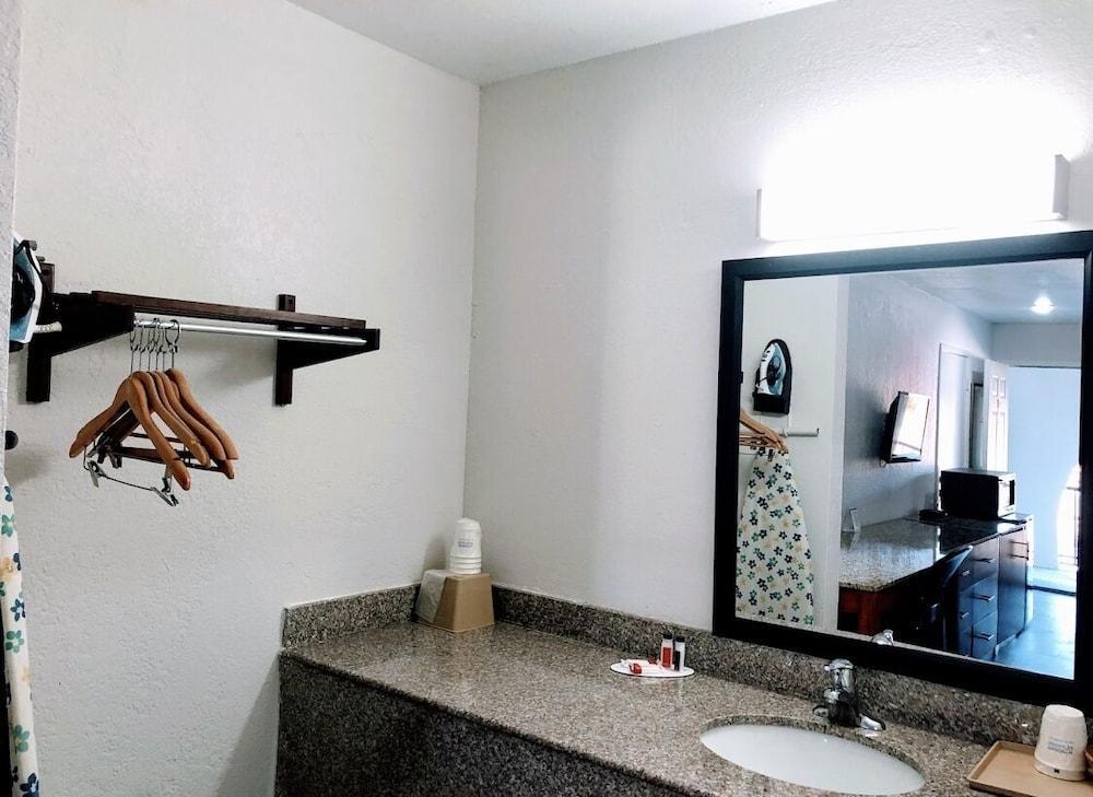 Super 8 By Wyndham - Canton, Texas Esterno foto