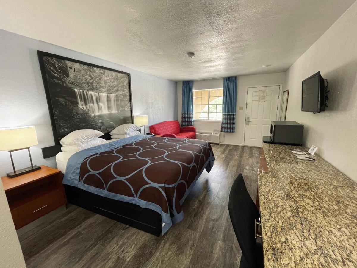 Super 8 By Wyndham - Canton, Texas Esterno foto