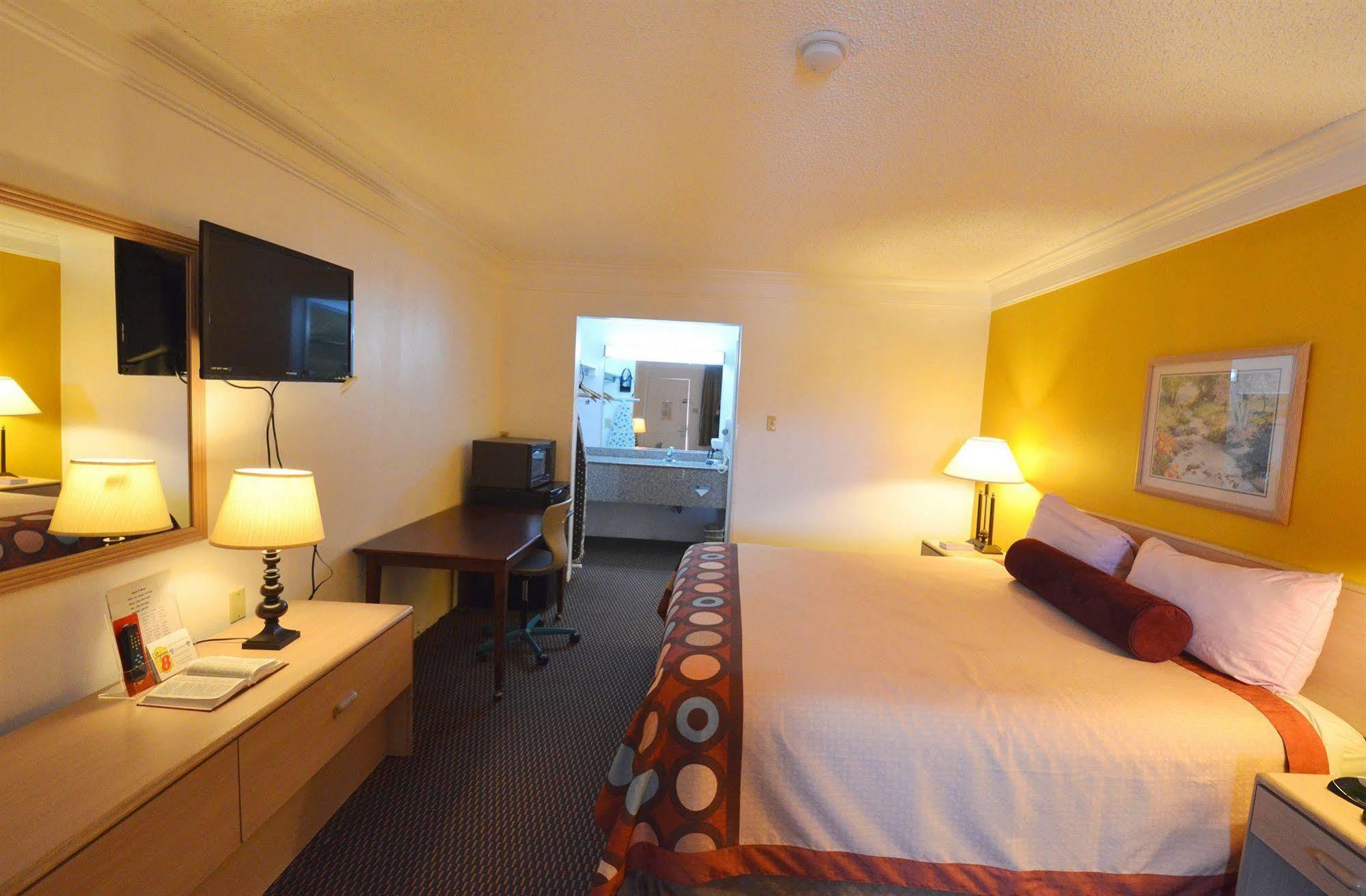 Super 8 By Wyndham - Canton, Texas Esterno foto