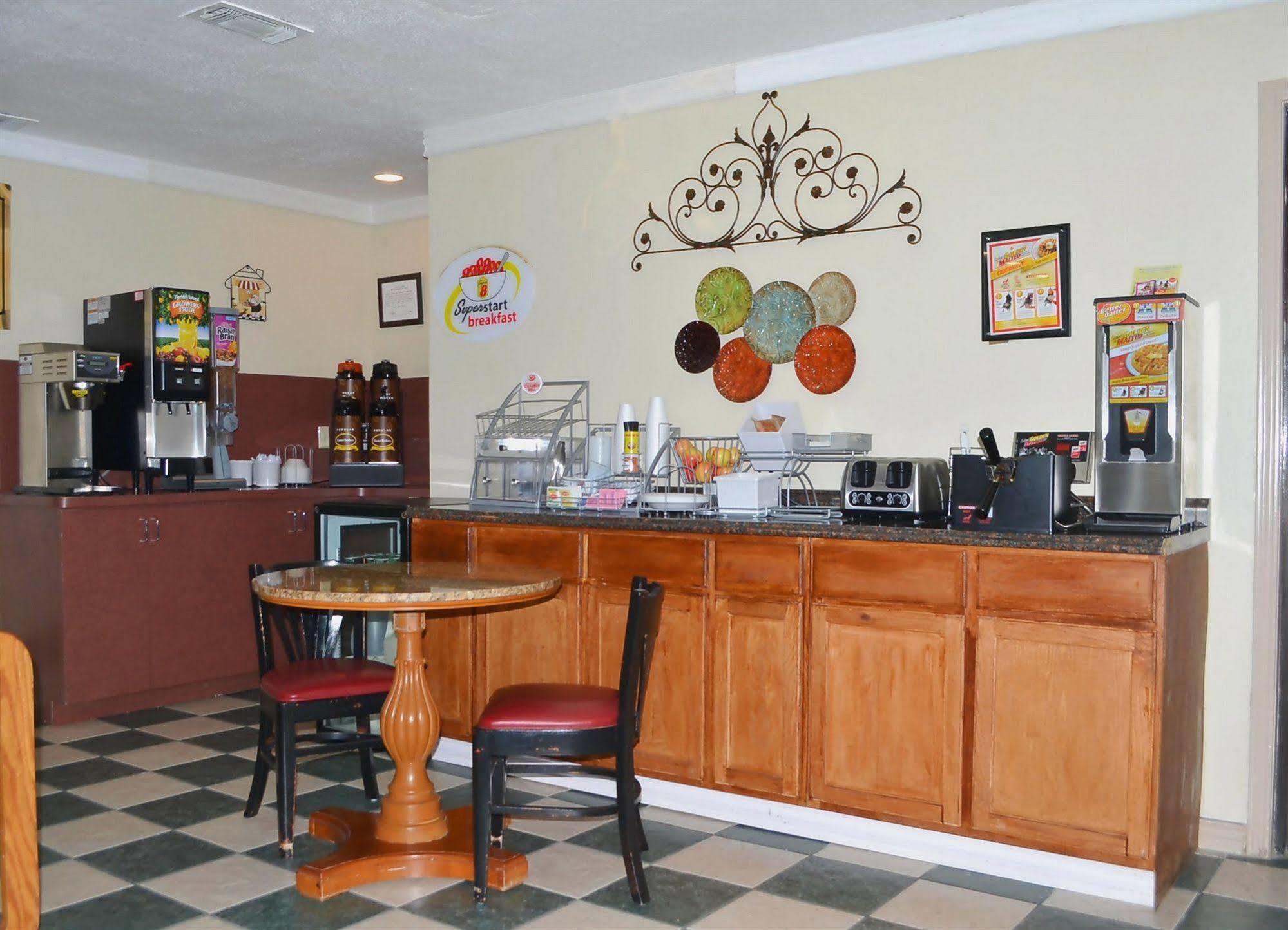 Super 8 By Wyndham - Canton, Texas Esterno foto